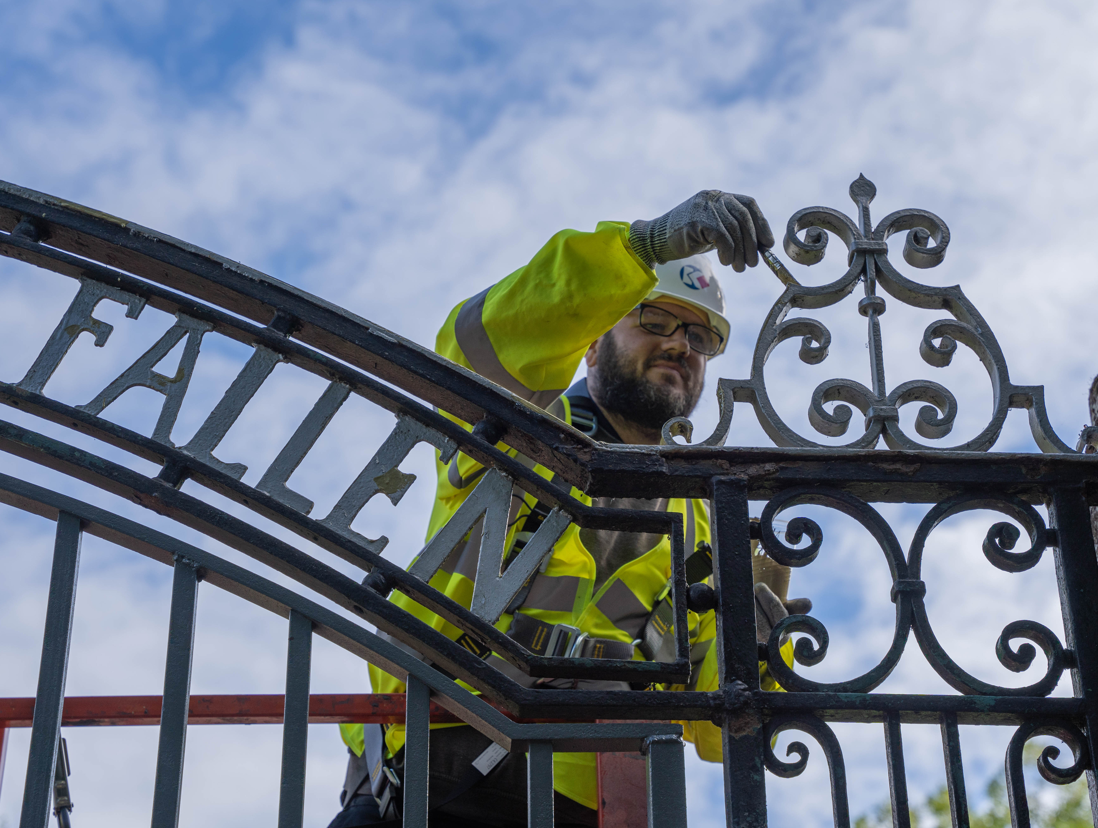 Kelly Group Supports the Friends of Wickford Memorial Park